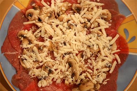 carpaccio-vom-rind-mit-zitronenchampignons-rezept