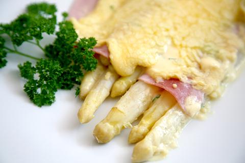 Spargel-Schinken-Gratin