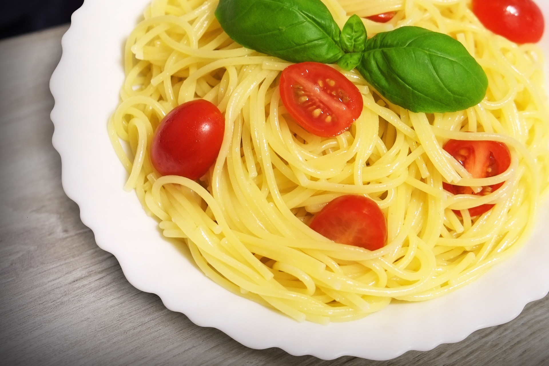 Spaghetti mit Kirschtomaten • Kochmania - Kostenlose Rezepte